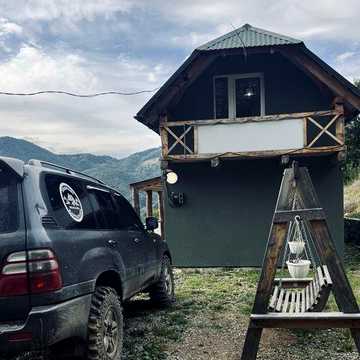 Новий будинок в Карпатах для себе або готовий бізнес з чаном та бассейном
