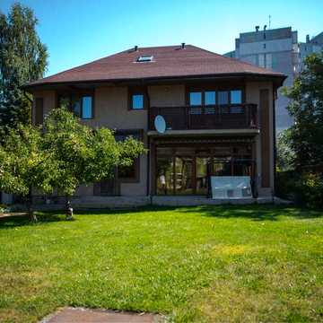 Оренда автономного будинку 250кв м біля голосівського лісу