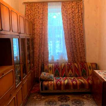 Продаж 2 кімн.  квартири в ЦЕНТРІ міста, вул. С. Русової 13