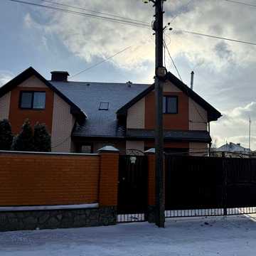 Продам новий будинок в Полтаві з ремонтом та всім необхідним