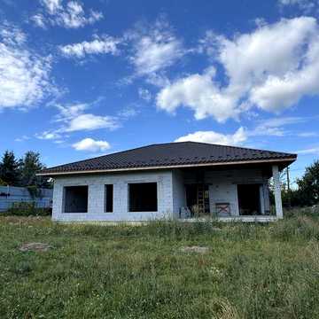 Гарний будинок з сучасним плануванням в селі Кожухівка