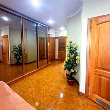 Продам большую 3 комнатную квартиру 93,6м2