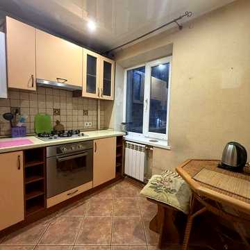 Продаётся 1к квартира по улице Сталеваров, центр