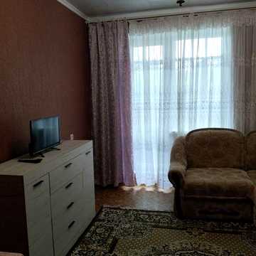 Здам 2 -кімнатну квартиру від власника в центрі