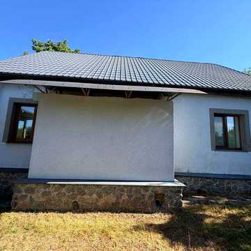 Продаж будинку в місті Люботин для родини Сертифікат