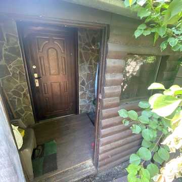 Продам 2-кімнатний будинок в центрі міста