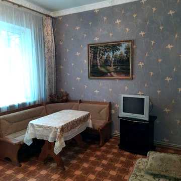Сдам свою трёхкомнатную квартиру в историческом центре города.