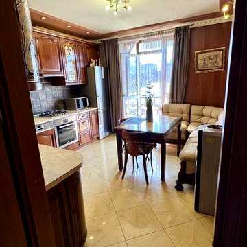 Власник!Продаж 3к кв 98 м кв вул.Квітова + 2 паркомісця+ комора