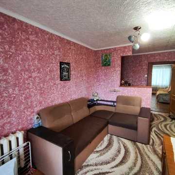 Продам 3-х  кімнатну квартиру  (пров. Бульварний)