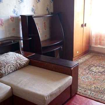 Сдам 1 комнатную .кв.чешка.Пр.Тракторостроителей дом 85.Квартира моя.0969953052