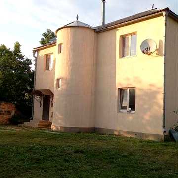 22сотки Продам будинок в центрі с. Зазимʼє. 150 кв.м. Газ. Асфальтована дорога
