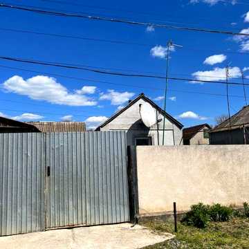 Продам загородній будинок можливий торг