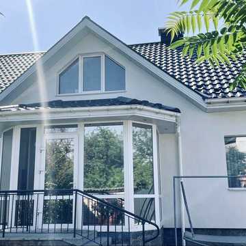 Продаж будинку з гаражем,погребом та кладовою,6хв до центру на авто
