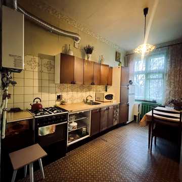 Вацлава Гавела бульв. (Івана Лепсе), 49