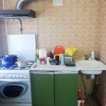продаю свою 1 к/кв Корабельный