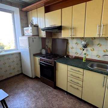 -Продам 3 кім.квартиру в самому центрі