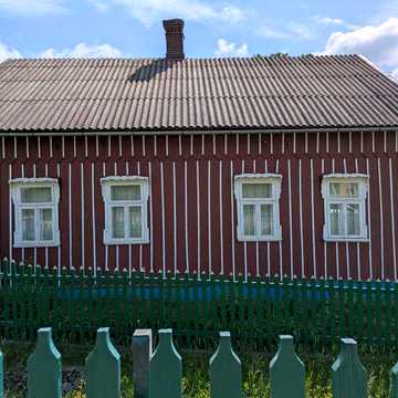 Будинок в центрі села Стара Красношора