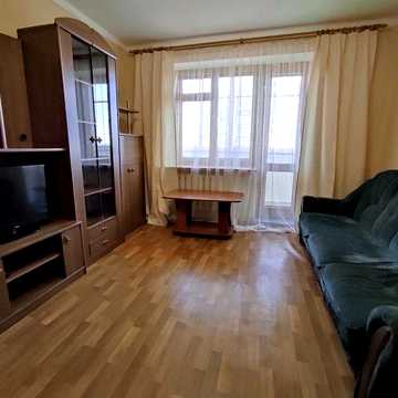 Хозяйка! Сдам 2-х ком на 23 Августа. Третий дом за солдатом! Центр