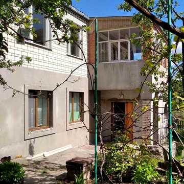 Продам двоповерховий будинок