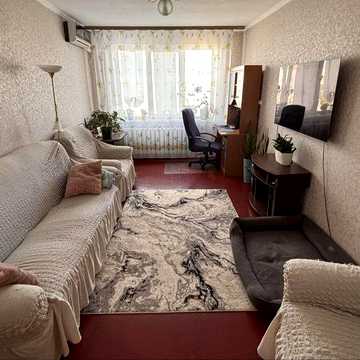 Продаж трикімнатної квартири, район Митниця.