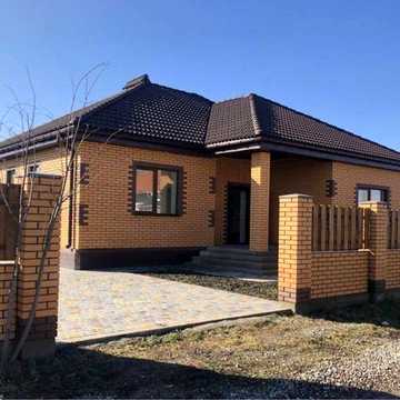 Продаж будинку у котеджному містечку