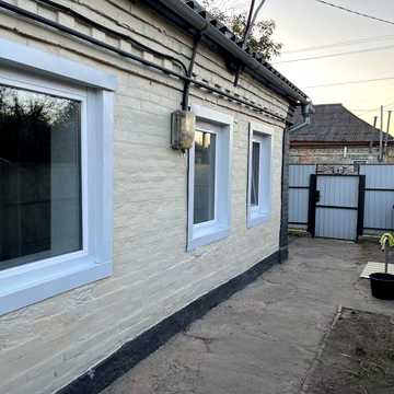 Продається 1/2 житлового будинку 42.4 м.кв в м. Пирятин