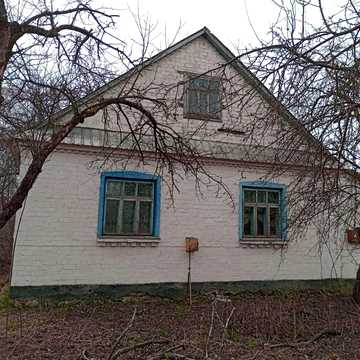 Будинок в селі Ворокомле