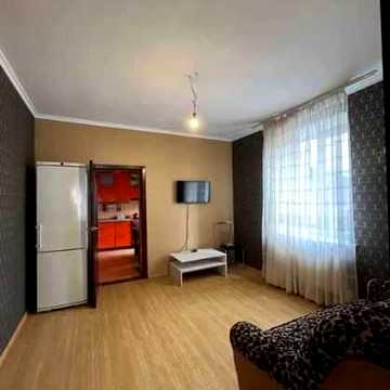 Здається 2-х поверховий будинкок 3 кімнати площею 110 кв.м. в Ленінському районі. Все є для життя. Вигідна ціна. В районі є необхідна інфраструктура.