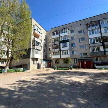 Продаж 4-кімнатної квартири!
