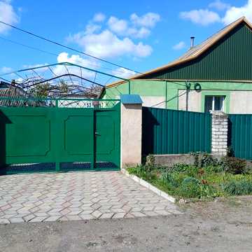 Продам свій будинок Снігурівка ,не оренда