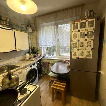 Продам 3 кімнатну квартиру на Салтівці, вул.Бучми,18