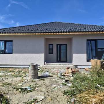 Продаж американки в Сторожниці