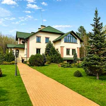 Маєток 726 м² на 65 сотках з озером і басейном у с. Хлепча. Без %