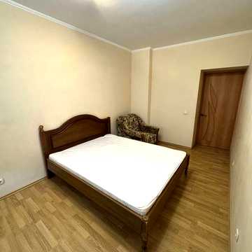 2-кім квартира. 3-й поверх. Новий будинок. Кадетський гай