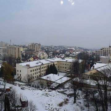 Продам кв в центрі по вул,РОКСОЛАНА 16 ЖК Роксолана 16