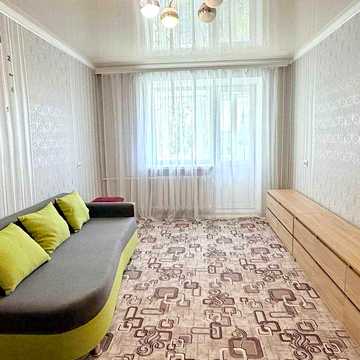 Продаж 1к квартири по проспекту Богоявленському.  Зупинка Старий ДК.