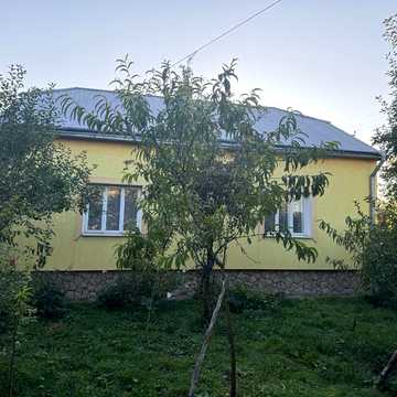 Оренда будинку ВІД ВЛАСНИКА з подвірям і полем з 28 квітня до 25липня!