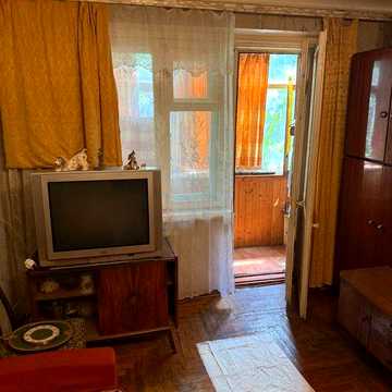 Продається 2 кімнатна квартира в центрі міста, р-н Інтуриста