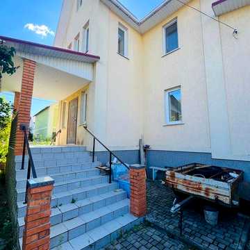 Продаж капітального двоповерхового  цегляного  будинку в м. Біла Церква р-н Заріччя