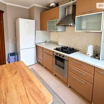 Продаж 2к Квартира Героїв Крут вулиця