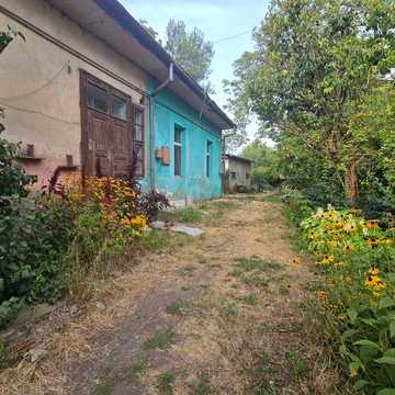 Оренда будинку у центрі  по вул.Мукачівській 650$