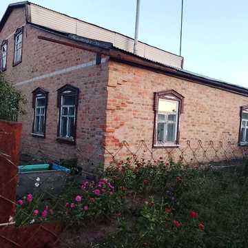 Продам газифікований цегляний будинок із виходом до річки місто Олександрія( село Олександро-Степанівка)