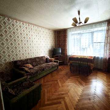 Продаж 2 кімнатної квартири Харківське шосе 21/6