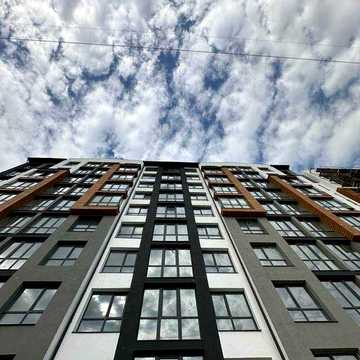 2к квартира, поблизу міського озера, розтермінування