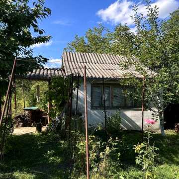 Продаєтся дачний будинок