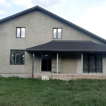 None 142000.0 USD