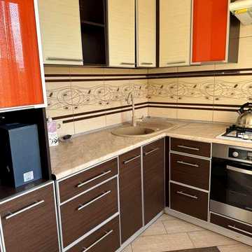 Сдам 4 ком кв первый дом м. Салтовское 522 м-рн с ремонтом