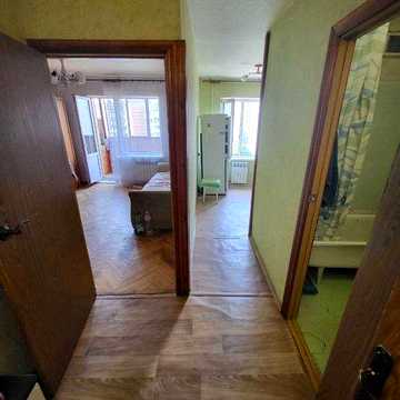 Сдам 1 кв-ру,  Радужная, 2б,  мебель, кондиционер, возле озера