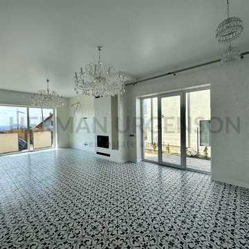 Продаж дуплексу 125 м.кв / 1.5 сотки / Ужгород, р-н БАМ