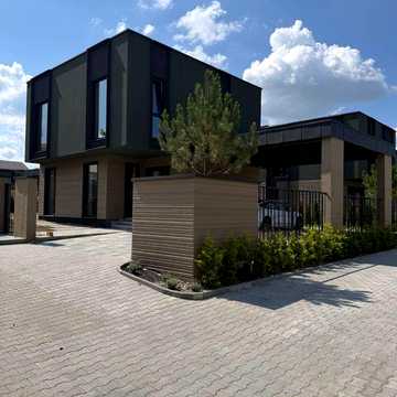 Продаж будинку в закритому комплексі